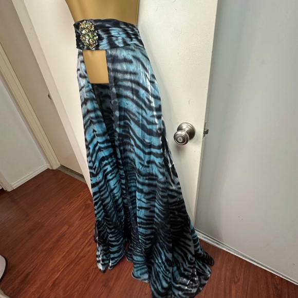 Bicici Turquoise Black Animal Print Open Front Jeweled Waist Maxi Skirt NWT M - Picture 5 of 14